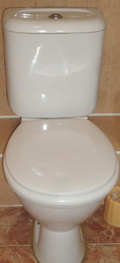 унитаз напольный jika lyra 8.2423.4.000.242.1 с бачком без сиденья, косой выпуск