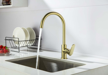 смеситель для кухни aquatek оберон aq1282bg цвет золото шлифованное