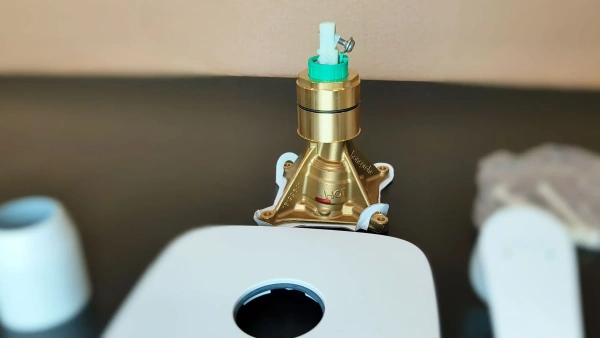 смеситель hansgrohe talis e 71765700 для душа, встраиваемый, внешняя часть, белый матовый