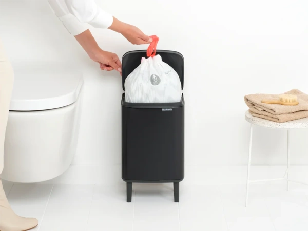Мусорное ведро Brabantia Bo Hi 227141 7 л, матовое черное