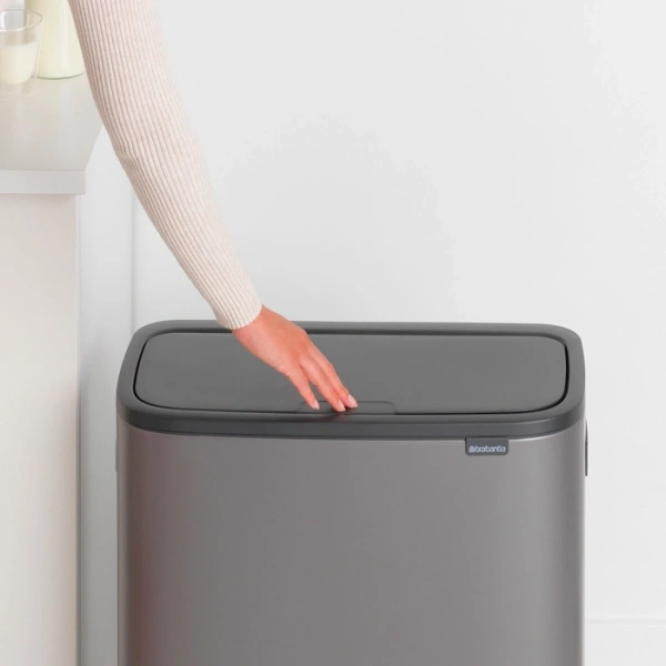 Мусорное ведро Brabantia Bo Touch Bin 223068 60 л, платиновое