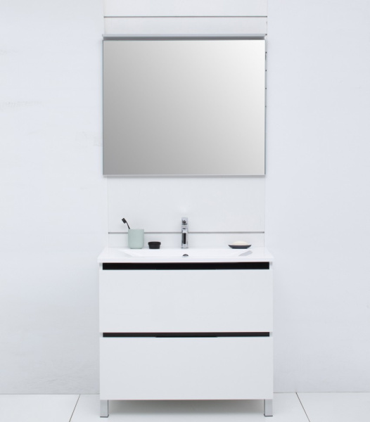 сильвер 8075 зеркало в аллюминиевой раме 800х750х20 (188157) сильвер 8075 зеркало в аллюминиевой раме 800х750х20 (188157)