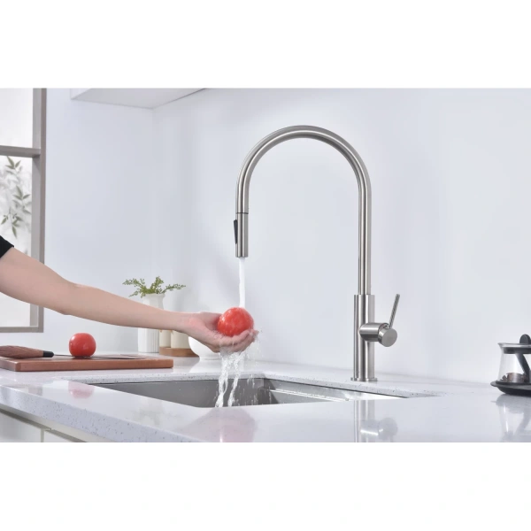 смеситель для кухни paulmark senso se215180-bs, с выдвижным изливом, сенсорное управление, цвет брашированная сталь