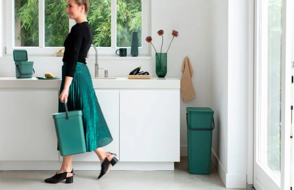 Мусорное ведро Brabantia Sort&Go 251023 40 л, темно-зеленое