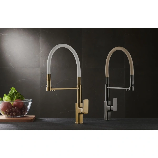 смеситель для кухни savol s-l1808q-12 с подключением к фильтру, гибким изливом, графит/бежевый